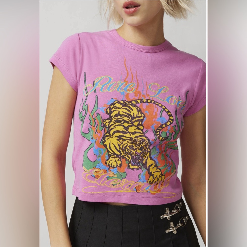 NWT Urban Outfitter Pure Love Tiger Baby Tee (Size small)